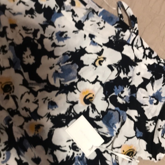 A nice not worn shirt - Picture 2 of 2